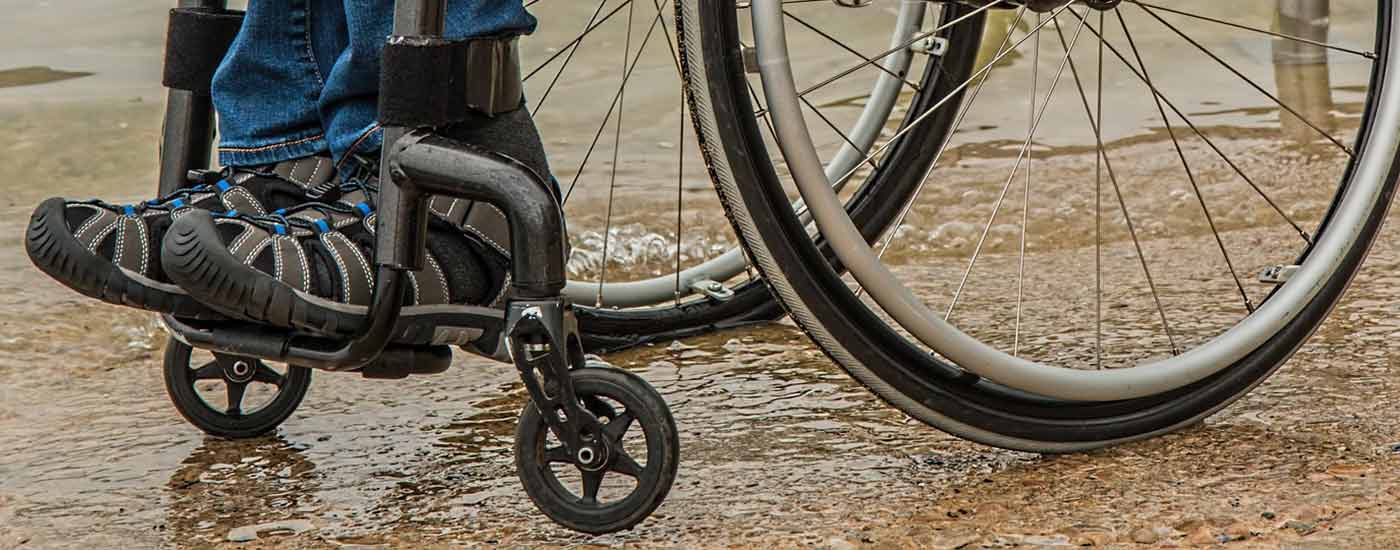 Caregiver Tips – Transport vs Standard Wheelchair